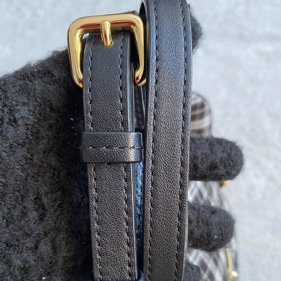 AUTHENTIC VINTAGE BLUE LABEL CRESTBRIDGE CROSSBODY SLING BAG - Picture 10 of 16